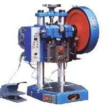 福建中泰腳控電動(dòng)沖床JB04系列 高效穩(wěn)定的五金加工利器